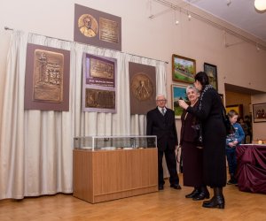 WYSTAWA CZASOWA POD TYTUŁEM "TWÓRCZOŚĆ PLASTYCZNA WOJCIECHA BOGUCKIEGO Z CIECHANOWCA" WYSTAWA CZASOWA POD TYTUŁEM "TWÓRCZOŚĆ PLASTYCZNA WOJCIECHA BOGUCKIEGO Z CIECHANOWCA"