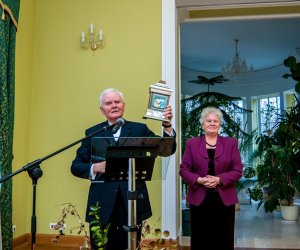 WSZYSTKO MA SWÓJ CZAS. ZEGARY KS. JANA GROCHOWSKIEGO WSZYSTKO MA SWÓJ CZAS. ZEGARY KS. JANA GROCHOWSKIEGO