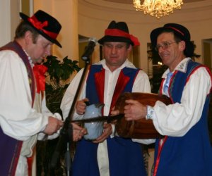 XXVII KONKURS GRY NA INSTRUMENTACH PASTERSKICH im. Kazimierza Uszyńskiego XXVII KONKURS GRY NA INSTRUMENTACH PASTERSKICH im. Kazimierza Uszyńskiego