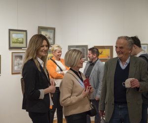 Fotorelacja z wernisażu "Pastelowe wspomnienia: mój makro- i mikroświat" Fotorelacja z wernisażu "Pastelowe wspomnienia: mój makro- i mikroświat"