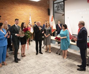 Dyrektor Dorota Łapiak odznaczona tytułem "Honorowy Obywatel Ciechanowca" Dyrektor Dorota Łapiak odznaczona tytułem "Honorowy Obywatel Ciechanowca"