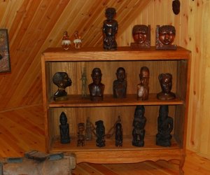 Pamiątki kolonialne "Sztuka czarnego lądu". Pamiątki kolonialne "Sztuka czarnego lądu".