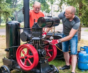 Odrestaurowane silniki stacjonarne w Muzeum Rolnictwa w Ciechanowcu