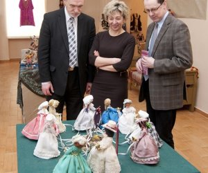 Wystawa czasowa "Lalki Polskie Lalki Swiata" Wystawa czasowa "Lalki Polskie Lalki Swiata"