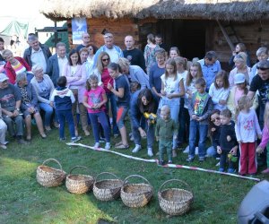 JESIEŃ W POLU I ZAGRODZIE w ramach Europejskich Dni Dziedzictwa 18 września 2016 r. JESIEŃ W POLU I ZAGRODZIE w ramach Europejskich Dni Dziedzictwa 18 września 2016 r.