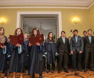 PLENERY UCZNIÓW OGÓLNOKSZTAŁCĄCEJ SZKOŁY SZTUK PIĘKNYCH W CIECHANOWCU PLENERY UCZNIÓW OGÓLNOKSZTAŁCĄCEJ SZKOŁY SZTUK PIĘKNYCH W CIECHANOWCU