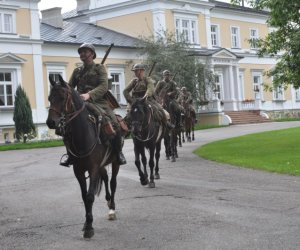Rajd Pamięci Szlakiem Bojowym Suwalskiej Brygady Kawalerii- w Wojnie Obronnej 1939 r. Rajd Pamięci Szlakiem Bojowym Suwalskiej Brygady Kawalerii- w Wojnie Obronnej 1939 r.