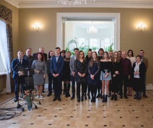 "LUMEN-ART czyli malowanie światłem" - fotorelacja z wernisażu "LUMEN-ART czyli malowanie światłem" - fotorelacja z wernisażu