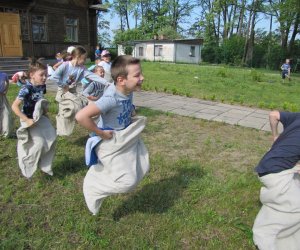 DZIEŃ DZIECKA Z "PRZYJACIÓŁMI Z DZIECIŃSTWA"