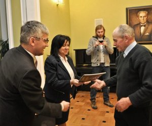 Podsumowanie Konkursy na Najlepiej Zachowany Zabytek Wiejskiego Budownictwa Drewnianego w Województwie Podlaskim w 2012 roku 18 listopada 2012 r.