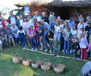 JESIEŃ W POLU I ZAGRODZIE w ramach Europejskich Dni Dziedzictwa 18 września 2016 r. JESIEŃ W POLU I ZAGRODZIE w ramach Europejskich Dni Dziedzictwa 18 września 2016 r.