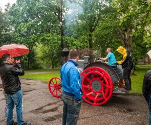 Kolejny unikatowy ciągnik w ciechanowieckim Muzeum