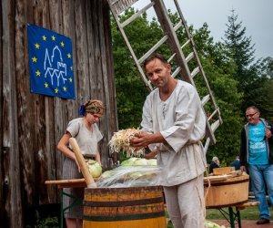 Jesień w polu i zagrodzie