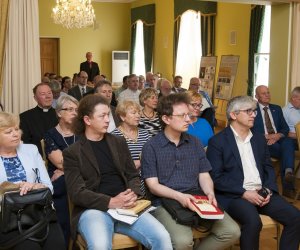 Konferencja "Migracje a tożsamość narodowa mieszkańców Europy Wschodniej w XIX i na początku XX wieku" 2-3 czerwca 2016 Konferencja "Migracje a tożsamość narodowa mieszkańców Europy Wschodniej w XIX i na początku XX wieku" 2-3 czerwca 2016