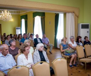 "Droga życia" - wędrówka śladami ręczników ludowych "Droga życia" - wędrówka śladami ręczników ludowych