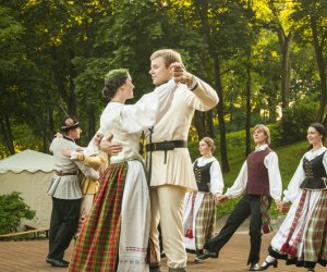 Podlaska Oktawa Kultur 2013 - występ ZPiT Uniwersytetu Wileńskiego w Muzeum Rolnictwa - fotorelacja Podlaska Oktawa Kultur 2013 - występ ZPiT Uniwersytetu Wileńskiego w Muzeum Rolnictwa - fotorelacja