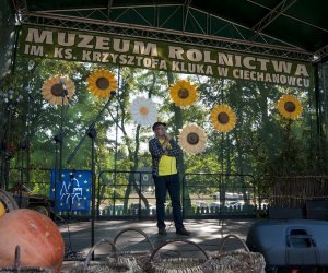 JESIEŃ W POLU I ZAGRODZIE w ramach Europejskich Dni Dziedzictwa 18 września 2016 r. JESIEŃ W POLU I ZAGRODZIE w ramach Europejskich Dni Dziedzictwa 18 września 2016 r.