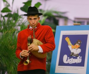 XXXIII Konkurs Gry na Instrumentach Pasterskich im. Kazimierza Uszyńskiego XXXIII Konkurs Gry na Instrumentach Pasterskich im. Kazimierza Uszyńskiego