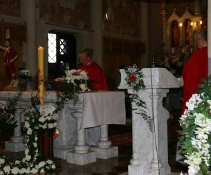 ZIELONE ŚWIĄTKI POD WIATRAKIEM ZIELONE ŚWIĄTKI POD WIATRAKIEM