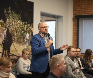 Glina w architekturze i budownictwie wiejskim Glina w architekturze i budownictwie wiejskim