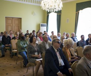 „Parazytozy zwierząt – aktualne zagrożenia – nowe rozwiązania terapeutycznie i profilaktyczne” „Parazytozy zwierząt – aktualne zagrożenia – nowe rozwiązania terapeutycznie i profilaktyczne”