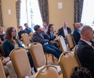 Relacja z konferencji ,,Granice i ludzie. Społeczne następstwa powojennych podziałów państwowych w Europie Centralnej i Wschodniej 1918-1939” Relacja z konferencji ,,Granice i ludzie. Społeczne następstwa powojennych podziałów państwowych w Europie Centralnej i Wschodniej 1918-1939”