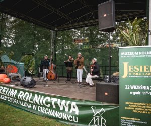 Jesień w polu i zagrodzie - fotorelacja Jesień w polu i zagrodzie - fotorelacja