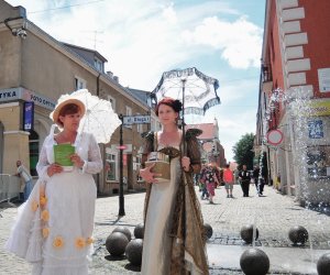 Promocja 8-go Zajazdu Wysokomazowieckiego w Ciechanowcu, Lomży oraz Wysokiem Mazowieckiem Promocja 8-go Zajazdu Wysokomazowieckiego w Ciechanowcu, Lomży oraz Wysokiem Mazowieckiem