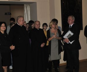 „WYSTAWY, WYSTAWY... NAJCIEKAWSZE EKSPOZYCJE Z OSTATNICH LAT W ZAMKU KRÓLEWSKIM W WARSZAWIE”