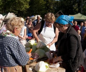 JESIEŃ W POLU I ZAGRODZIE w ramach Europejskich Dni Dziedzictwa 18 września 2016 r. JESIEŃ W POLU I ZAGRODZIE w ramach Europejskich Dni Dziedzictwa 18 września 2016 r.