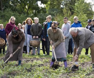 Jesień w polu i zagrodzie. Etnograficzny festiwal kultury ludowej 2022 - fotorelacja Jesień w polu i zagrodzie. Etnograficzny festiwal kultury ludowej 2022 - fotorelacja