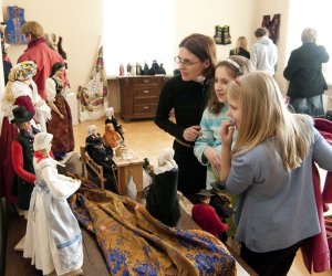 Wystawa czasowa "Lalki Polskie Lalki Swiata" Wystawa czasowa "Lalki Polskie Lalki Swiata"