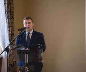 "LUMEN-ART czyli malowanie światłem" - fotorelacja z wernisażu "LUMEN-ART czyli malowanie światłem" - fotorelacja z wernisażu