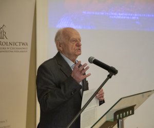 Konferencja naukowa „Być kobietą. Kobiety Podlasia i Mazowsza do 1918 r. - fotorelacja Konferencja naukowa „Być kobietą. Kobiety Podlasia i Mazowsza do 1918 r. - fotorelacja