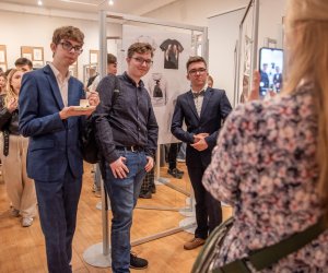 Wernisaż wystawy "Graficzny Miszmasz" - 17. kwietnia 2024 r. Wernisaż wystawy "Graficzny Miszmasz" - 17. kwietnia 2024 r.