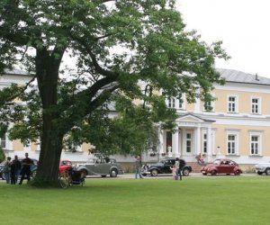 V Międzynarodowy Rajd Pogoni Pojazdów Zabytkowych V Międzynarodowy Rajd Pogoni Pojazdów Zabytkowych