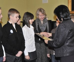 Gwiazdy Kolędnicze i Karty bożonarodzeniowe... podsumowanie konkursów Gwiazdy Kolędnicze i Karty bożonarodzeniowe... podsumowanie konkursów