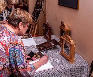 WSZYSTKO MA SWÓJ CZAS. ZEGARY KS. JANA GROCHOWSKIEGO WSZYSTKO MA SWÓJ CZAS. ZEGARY KS. JANA GROCHOWSKIEGO