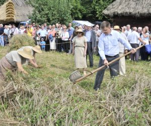 XII Podlaskie Święto Chleba, 12.08.2012 r. XII Podlaskie Święto Chleba, 12.08.2012 r.