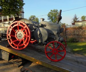 Kolejny unikatowy ciągnik w ciechanowieckim Muzeum