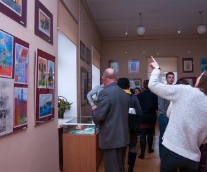 PO RAZ TRZECI W MUZEALNYCH MURACH TWÓRCZOŚĆ UCZNIÓW OGÓLNOKSZTAŁCĄCEJ SZKOŁY SZTUK PIĘKNYCH W CIECHANOWCU PO RAZ TRZECI W MUZEALNYCH MURACH TWÓRCZOŚĆ UCZNIÓW OGÓLNOKSZTAŁCĄCEJ SZKOŁY SZTUK PIĘKNYCH W CIECHANOWCU