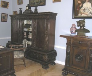 JUŻ OTWARTA NOWA EKSPOZYCJA WNĘTRZ ZABYTKOWYCH W PAŁACU STARZEŃSKICH W CIECHANOWCU–NOWODWORACH JUŻ OTWARTA NOWA EKSPOZYCJA WNĘTRZ ZABYTKOWYCH W PAŁACU STARZEŃSKICH W CIECHANOWCU–NOWODWORACH