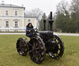 LANZ ACKER-BULLDOG HP 12 KNICKLENKER JUŻ W MUZEUM LANZ ACKER-BULLDOG HP 12 KNICKLENKER JUŻ W MUZEUM