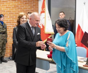 Dyrektor Dorota Łapiak odznaczona tytułem "Honorowy Obywatel Ciechanowca" Dyrektor Dorota Łapiak odznaczona tytułem "Honorowy Obywatel Ciechanowca"