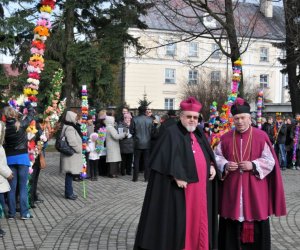 Niedziela Palmowa Rozstrzygnięcie XV Konkursu na Wykonanie Palmy Wielkanocnej Niedziela Palmowa Rozstrzygnięcie XV Konkursu na Wykonanie Palmy Wielkanocnej