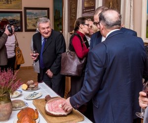 WYSTAWA CZASOWA POD TYTUŁEM "TWÓRCZOŚĆ PLASTYCZNA WOJCIECHA BOGUCKIEGO Z CIECHANOWCA" WYSTAWA CZASOWA POD TYTUŁEM "TWÓRCZOŚĆ PLASTYCZNA WOJCIECHA BOGUCKIEGO Z CIECHANOWCA"