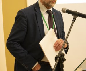 Konferencja "Wieś w Polsce i krajach sąsiednich 1944-1989. Społeczeństwo i gospodarka" - fotorelacja Konferencja "Wieś w Polsce i krajach sąsiednich 1944-1989. Społeczeństwo i gospodarka" - fotorelacja