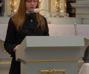 Prezentacja palm na Mszy Świetęj