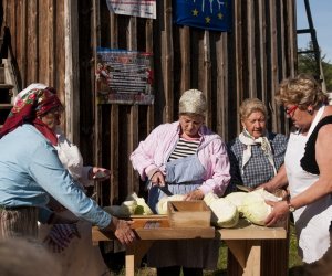 JESIEŃ W POLU I ZAGRODZIE w ramach Europejskich Dni Dziedzictwa 18 września 2016 r. JESIEŃ W POLU I ZAGRODZIE w ramach Europejskich Dni Dziedzictwa 18 września 2016 r.