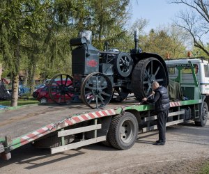 Rumely Oil-Pull - ciągnik na benzynę z wodą Rumely Oil-Pull - ciągnik na benzynę z wodą